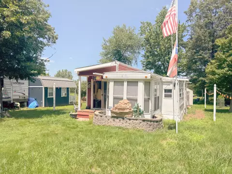 25152 Woodhaven, Sublette, IL 61367