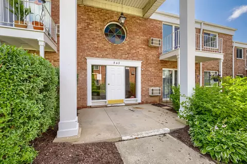 543 Burlington Ave #212, Downers Grove, IL 60515