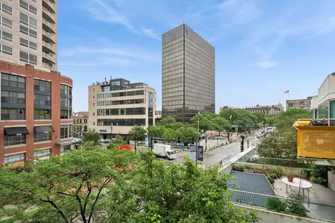 1580 Sherman Ave #405, Evanston, IL 60201