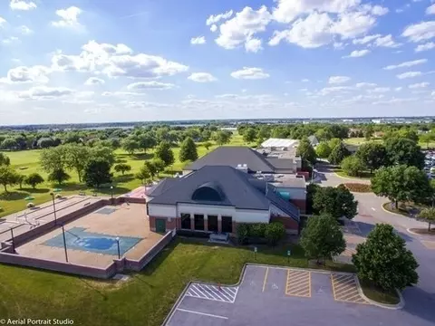 Exterior - 21050 W Aspen Ln, Plainfield, IL 60544 photo 4 of 6