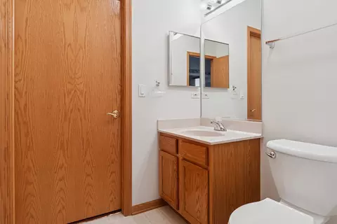 Bath - 21050 W Aspen Ln, Plainfield, IL 60544 photo 2 of 2