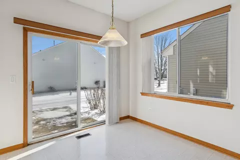 Dining - 21050 W Aspen Ln, Plainfield, IL 60544 photo 1 of 2