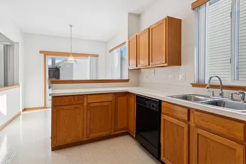 Kitchen - 21050 W Aspen Ln, Plainfield, IL 60544 photo 2 of 3