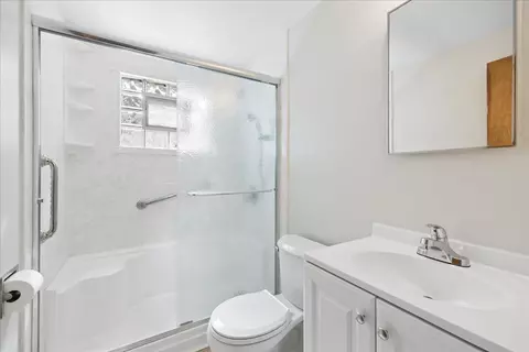 139 Kent Ave, Wauconda, IL 60084 photo 8