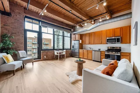 625 W Jackson Blvd #606, Chicago, IL 60661