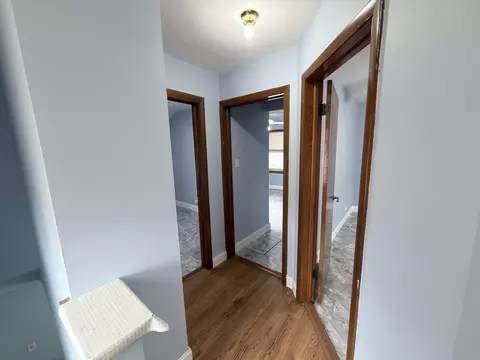 Entry Way - 5132 S Hamlin Ave, Chicago, IL 60632 photo 1 of 1