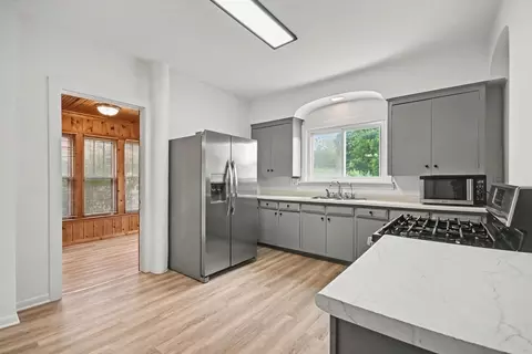 662 Bent St, Elgin, IL 60120 photo 10