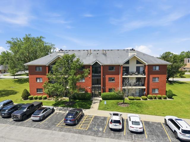 18206 Rita Rd #2B, Tinley Park, IL 60477