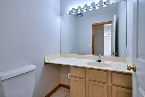 Bath - 148 Schiller Sq, Itasca, IL 60143 photo 1 of 5