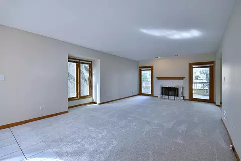 Living - 148 Schiller Sq, Itasca, IL 60143 photo 2 of 6