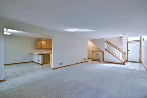 Living - 148 Schiller Sq, Itasca, IL 60143 photo 3 of 6