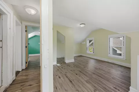 1375 Whitcomb Ave, Des Plaines, IL 60018 photo 15