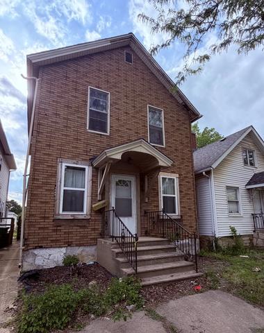 825 N Broadway St, Joliet, IL 60435