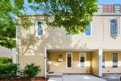 4647 N Kenmore Ave #B, Chicago, IL 60640