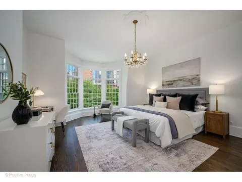 43 Elm St, Chicago, IL 60611 photo 26