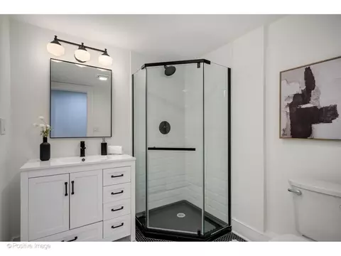 43 Elm St, Chicago, IL 60611 photo 34
