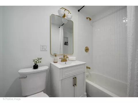43 Elm St, Chicago, IL 60611 photo 36