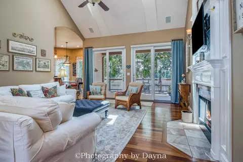Living - 1 Shannon Rd, Kankakee, IL 60901 photo 1 of 3