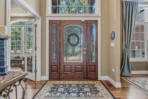 Entry Way - 1 Shannon Rd, Kankakee, IL 60901 photo 2 of 5