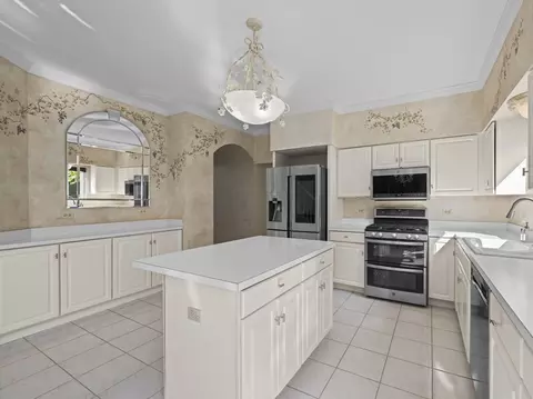 1162 Alder Ln, Bartlett, IL 60103 photo 8
