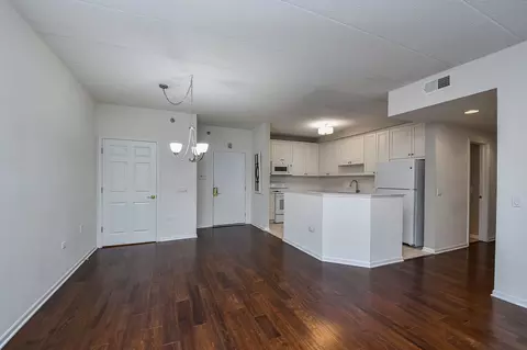 Undisclosed, Wheaton, IL 60187 photo 6
