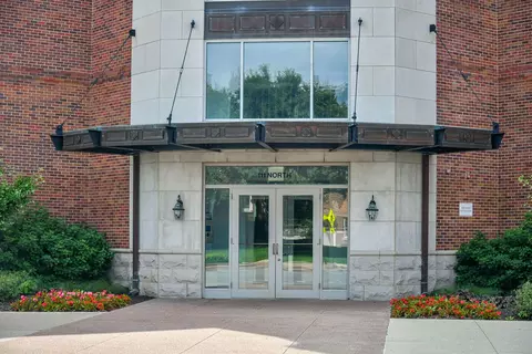 Undisclosed, Wheaton, IL 60187 photo 2