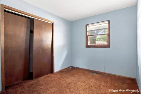 Bedroom - 4800 Willow Ln, Mchenry, IL 60050 photo 3 of 3