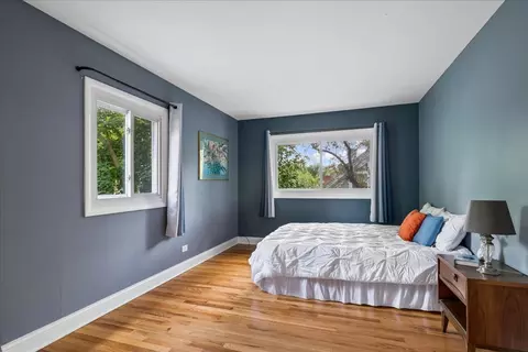 Bedroom - 705 Northview Ln, Hoffman Estates, IL 60169 photo 1 of 2