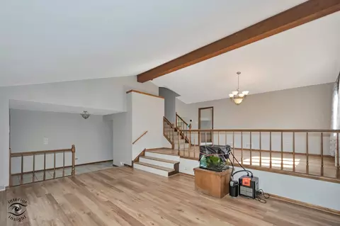 Living - 628 Camelot Dr, Burr Ridge, IL 60527 photo 3 of 6