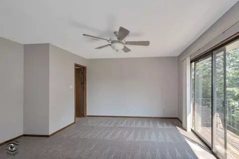 Bedroom - 628 Camelot Dr, Burr Ridge, IL 60527 photo 3 of 9