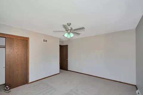 Bedroom - 628 Camelot Dr, Burr Ridge, IL 60527 photo 9 of 9