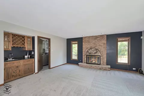 Living - 628 Camelot Dr, Burr Ridge, IL 60527 photo 6 of 6