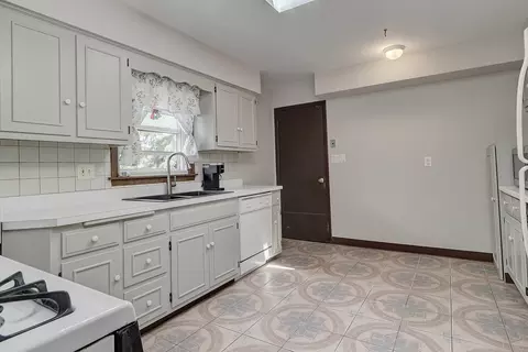 Kitchen - 23531 W Winston Ave, Plainfield, IL 60586 photo 1 of 2