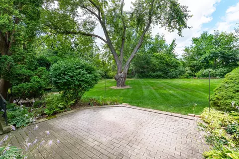 Exterior - 320 Deveron Cir, Cary, IL 60013 photo 7 of 9