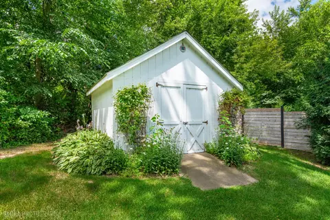 Exterior - 320 Deveron Cir, Cary, IL 60013 photo 6 of 9