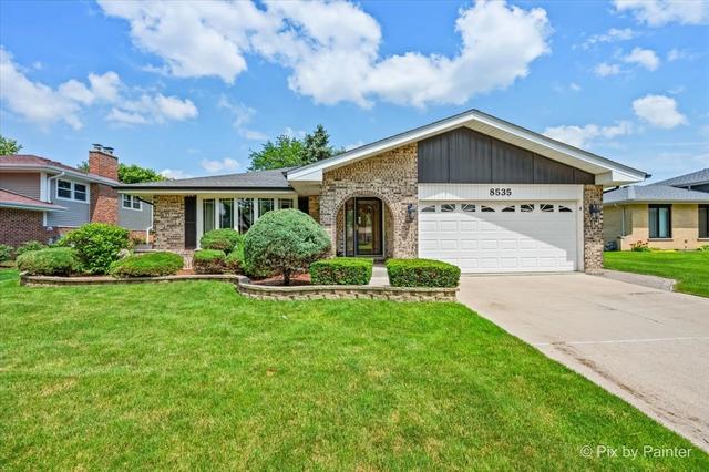 8535 Harvest Ln, Darien, IL 60561