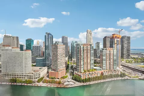 View/Area - 363 E Wacker Dr #2204, Chicago, IL 60601 photo 3 of 3