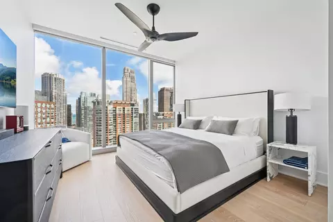 Bedroom - 363 E Wacker Dr #2204, Chicago, IL 60601 photo 1 of 5