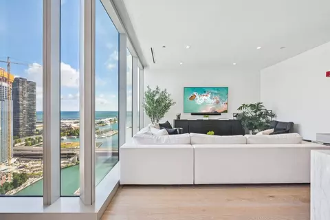 Living - 363 E Wacker Dr #2204, Chicago, IL 60601 photo 1 of 1