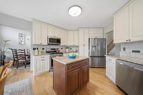 25013 Sandra Ln, Plainfield, IL 60544 photo 4