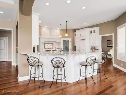 Kitchen - 335 Edgewater Dr, Morris, IL 60450 photo 2 of 7
