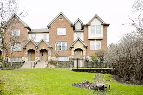219 Riverfront Dr, Mount Prospect, IL 60056 photo 1