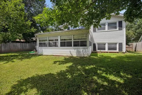 Exterior - 26 Skyview Dr, Springfield, IL 62702 photo 5 of 6