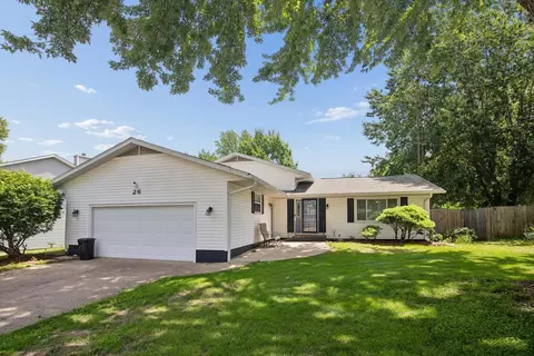 Exterior - 26 Skyview Dr, Springfield, IL 62702 photo 2 of 6