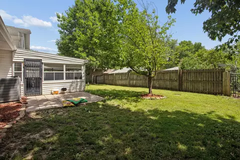 Exterior - 26 Skyview Dr, Springfield, IL 62702 photo 6 of 6