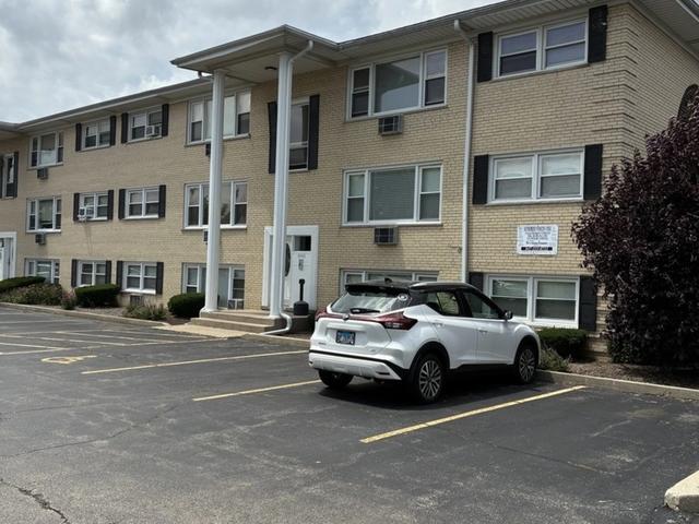 4940 N Leonard Dr #3B, Norridge, IL 60706