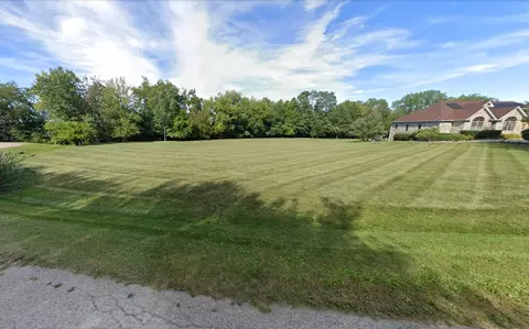 3012 Albert Dr, Mchenry, IL 60050 photo 2