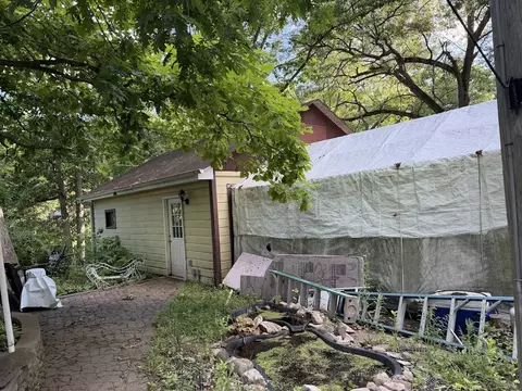 922 Valley Ave, Mchenry, IL 60051 photo 4