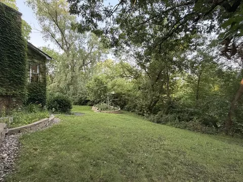 922 Valley Ave, Mchenry, IL 60051 photo 9