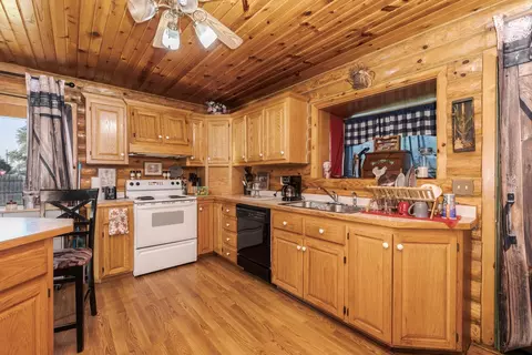 Kitchen - 403 W Owsley St, Chenoa, IL 61726 photo 1 of 3